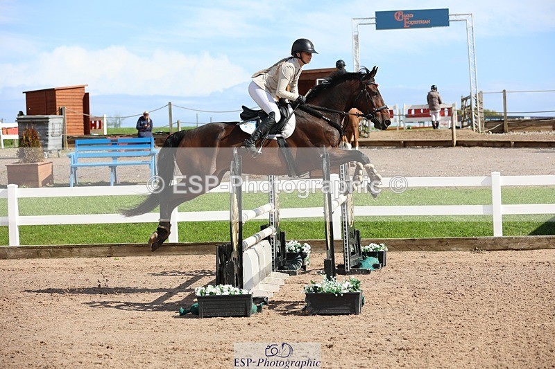 250913-141740-07320 - Cls 25 1.05m Amateur Quali
