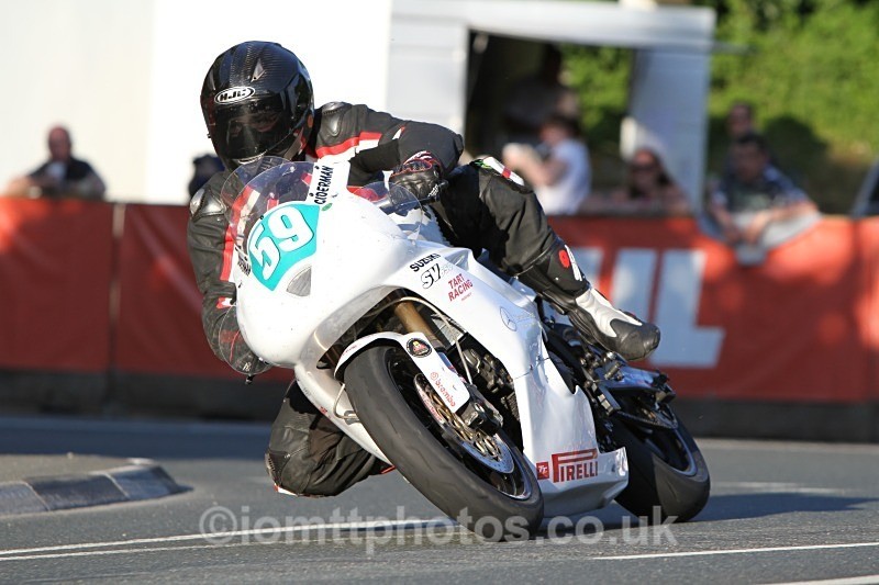  - Saturday Practice Newcomers/Supertwins