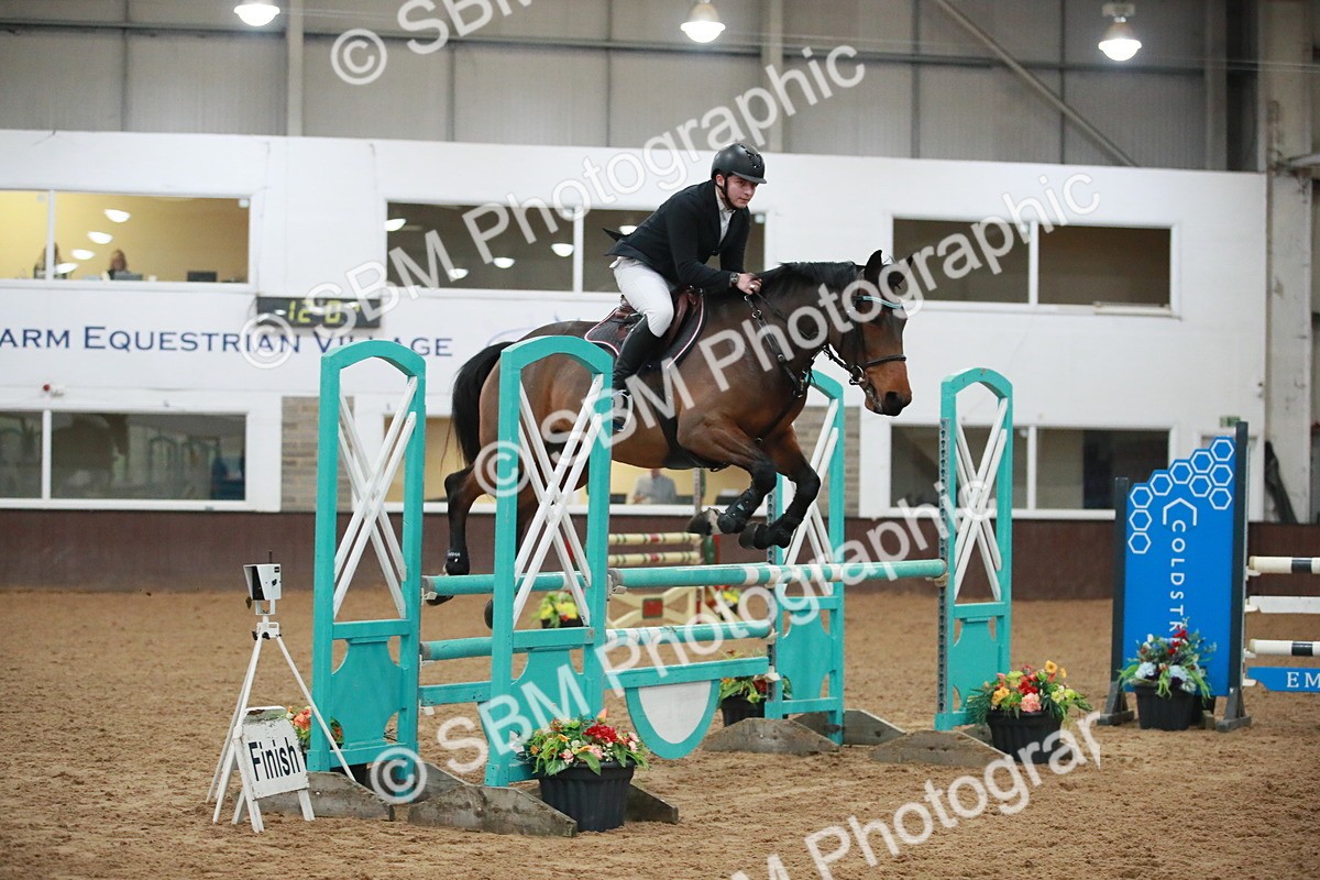 SBM_001180 - Class 4 - Senior Newcomers - 1.10m Open