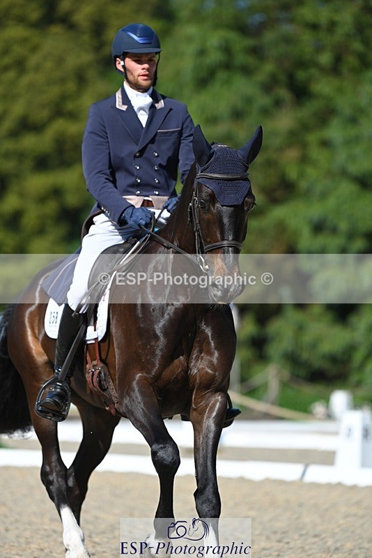 230526-165622-07450 - 258-DHI_KING_NELSON-Barnie_Brotherton-WEDTrotUp+DR