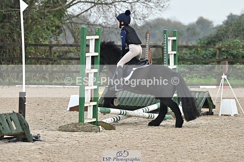 241110-101559-00232 - 40cm Showjumping