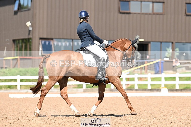 240816A-142719-05599 - 300-Andrea.Kennedy-Ricardo.Red