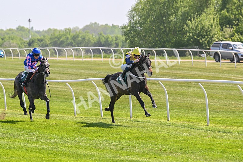 120525-Race 2-Far Ahead-8287 - Race 2