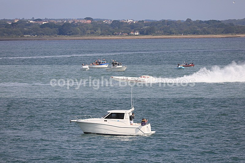 210829 VINTAGE TORQUE 1-88 COWES TORQUAY 1Y3A2761 - Racing Powerboats