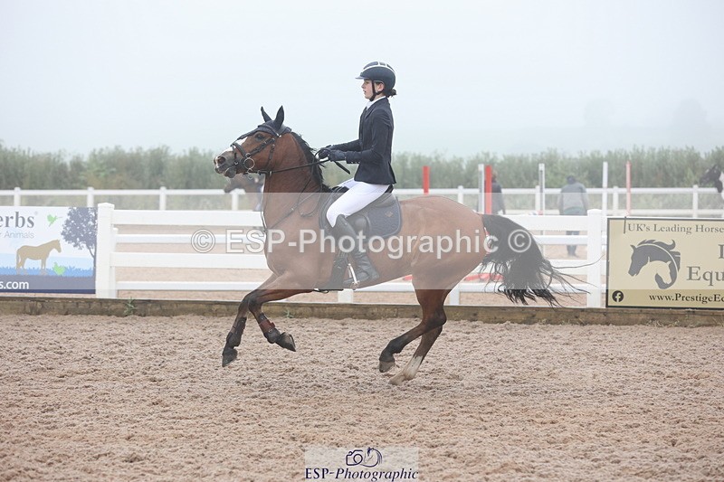 240630A-082911-11215 - Cls 30 British Novice and 80cm Open