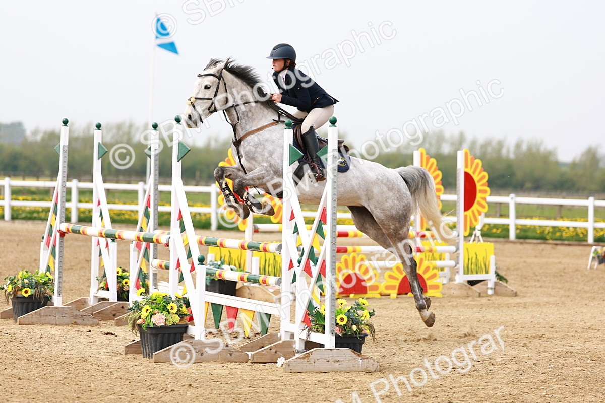  - Class 17 - Senior 1.05m