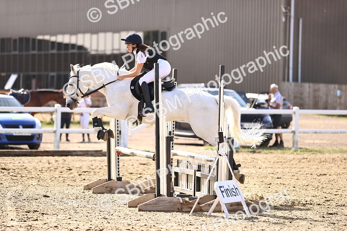 SBM_005590 - Class 8 - Clear Round