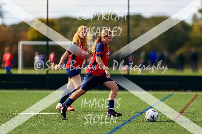 1DX30616 - 2025-10-05 FC Abbey Meads Ladies V Purton  Kingsdown FC Ladies