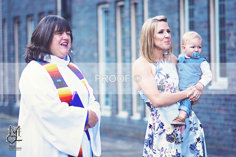 Phil  Carrie Previews Millie Loves Louis Photography 28 - Weddings