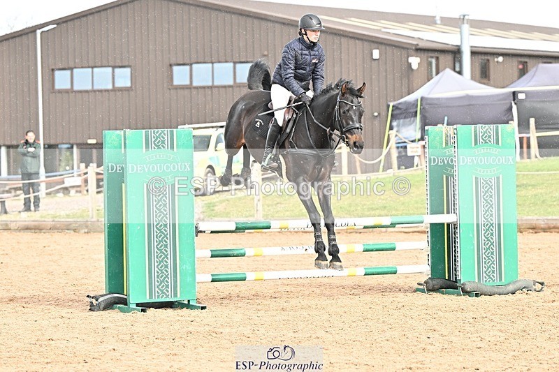 250416-095409-00142 - Cls 1 British Novice and 90cm