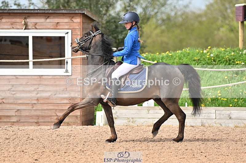 240506A-110546-08396 - Cls 3  Pony Discovery & 90cm Open