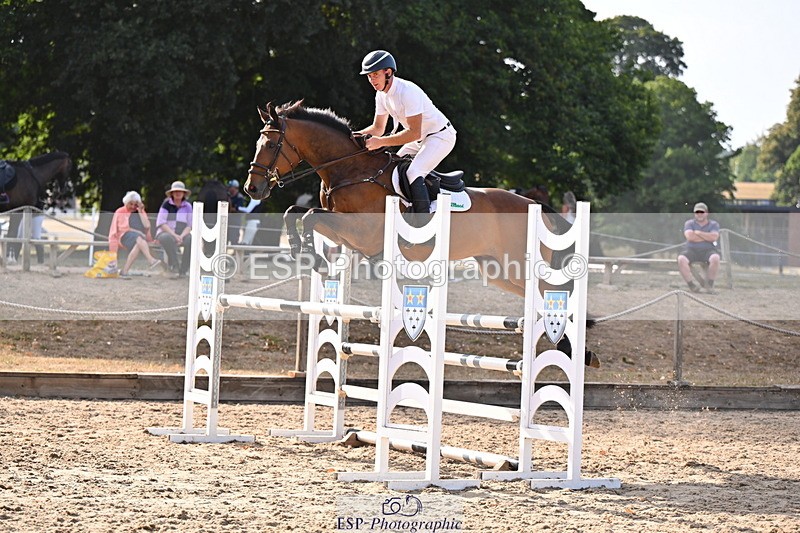 250817A-171734-05187 - Cls 24 Snr Foxhunter