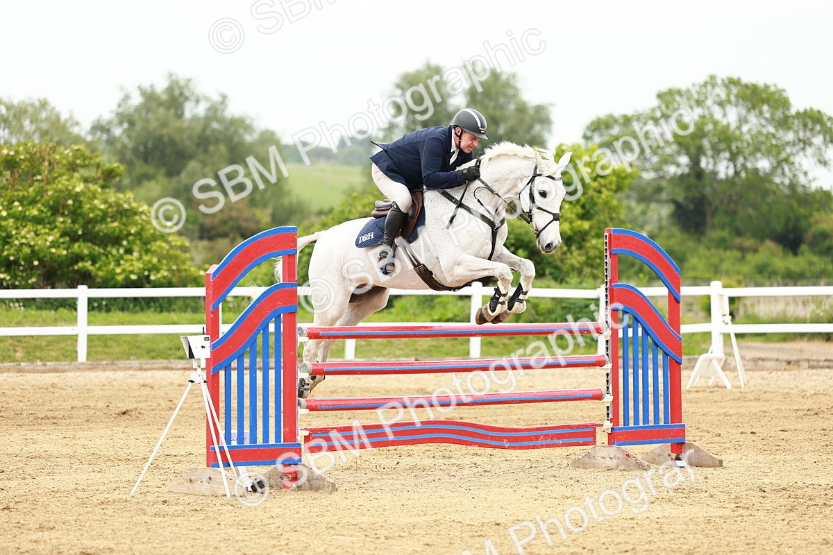 SBM_001114 - Class 5 - Senior Foxhunters - 1.20m