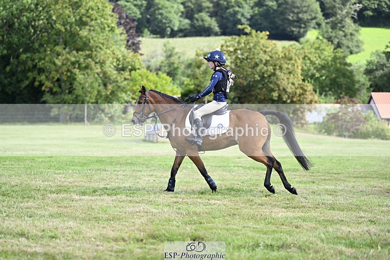 240825X-100616-31273 - 70cm XC 10.00 to 11.00