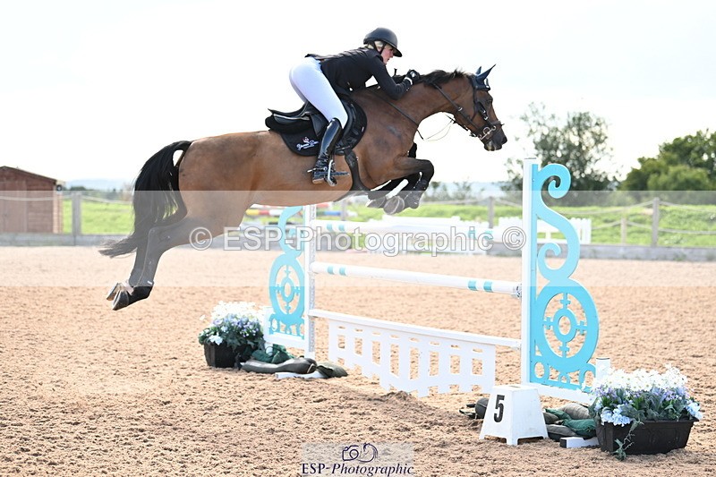 240912A-155157-02382 - Cls 6 National 1.40m Open