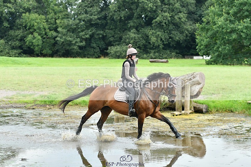 230817-131712-00885 - Theo's 1st Group - XC