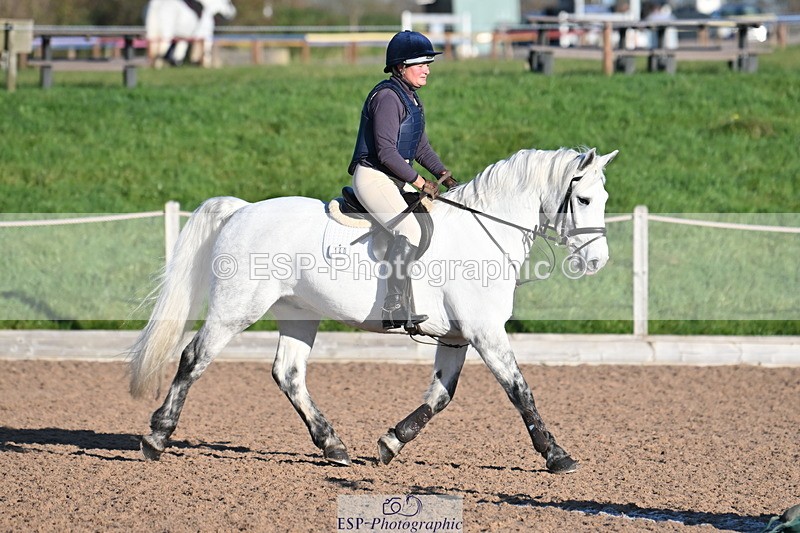 231125A-102409-00085 - 70cm