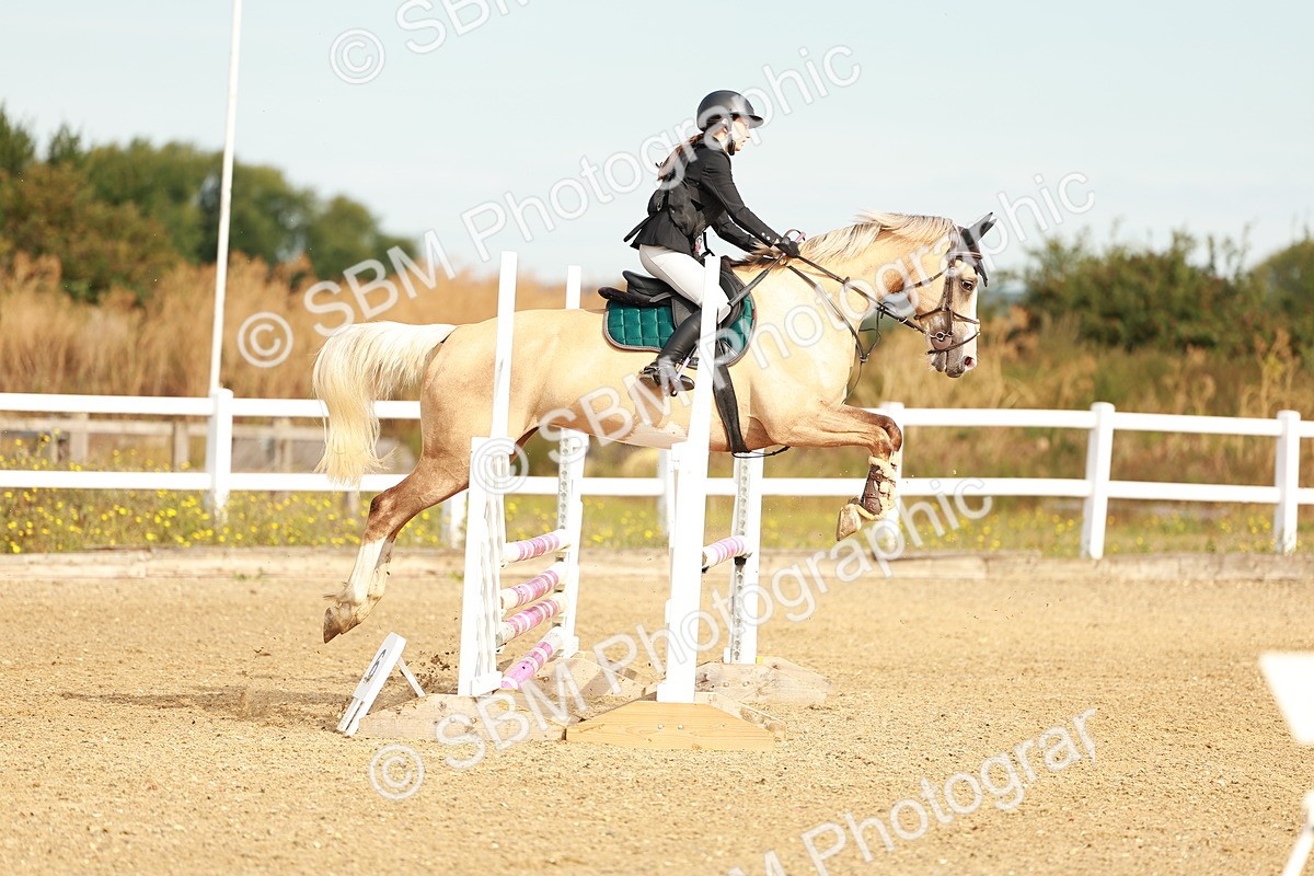 SBM_002069 - Class 8 - Clear Round