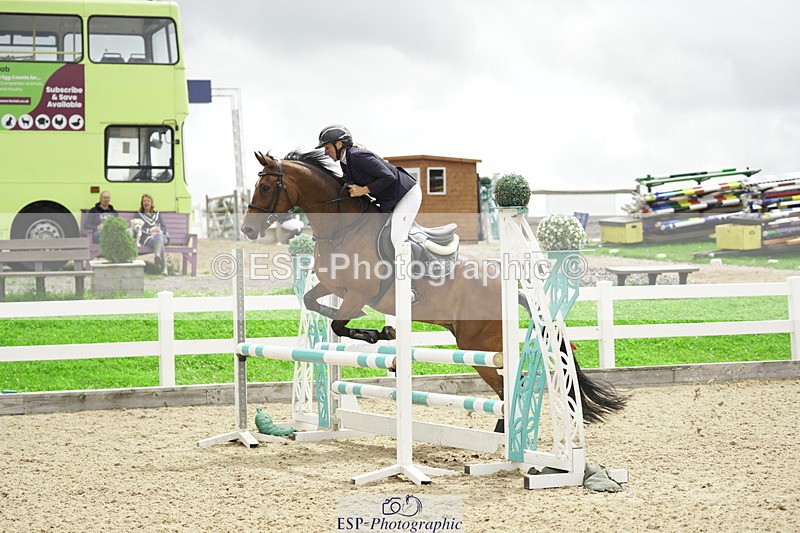 230728A-123050-01832 - Cls 9 85cm Amateur Quali