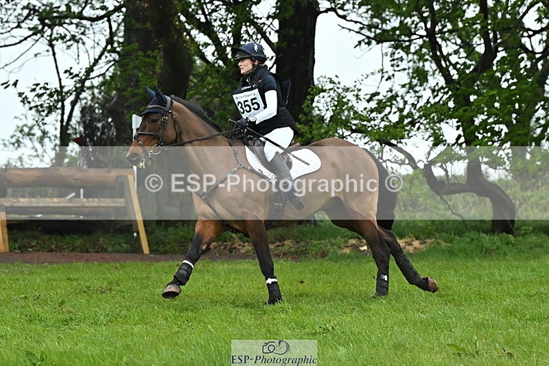 250418-160749-07093 - 355-Xanthe.Baylis-MONBEG.BY.MAGIC