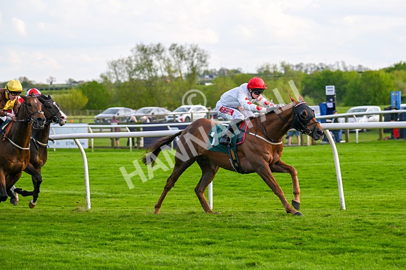 300424-Race 4-Fortunate Star-2818 - Race 4