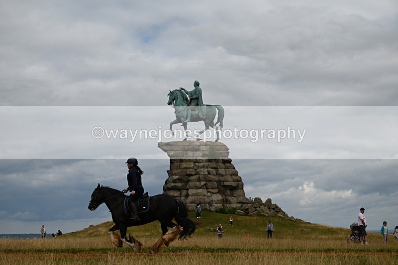 DSC_6267 - Time at Statue 12:17 to 12:44