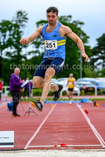 ComMast25-929243 - Field Male Set One