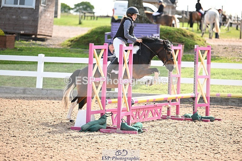 250608-094236-01908 - Cls 21 Clear Round 50cm