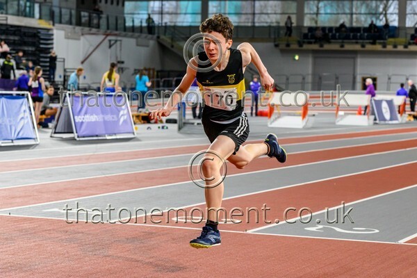 AgeInd25SAT-917610 - Track Male