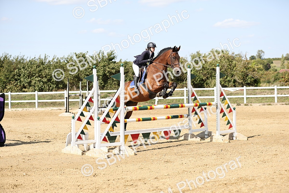 SBM_005239 - Class 6 = Senior Newcomers - 1.10m Open