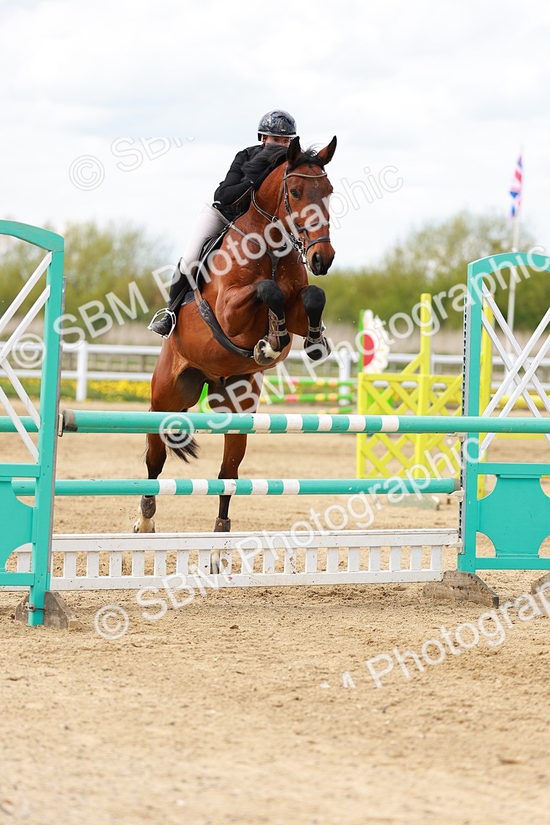 SBM_002267 - Class 4 - Senior Newcomers - 1.10m