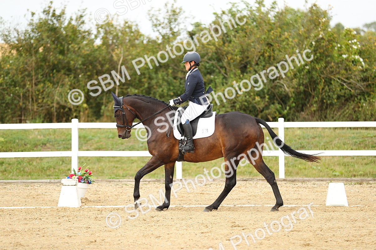 SBM_018479 - Class 14 - Novice 23 - 15.16-16.19