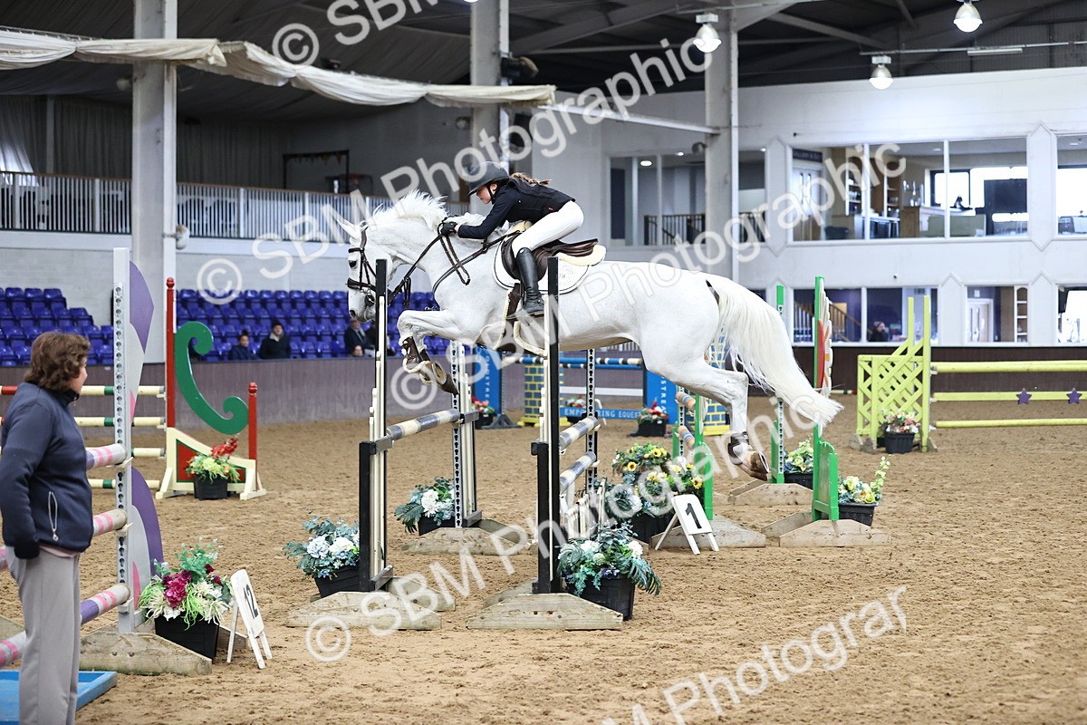 SBM_005917 - Class 16 - Senior Newcomers - 1.10m Open