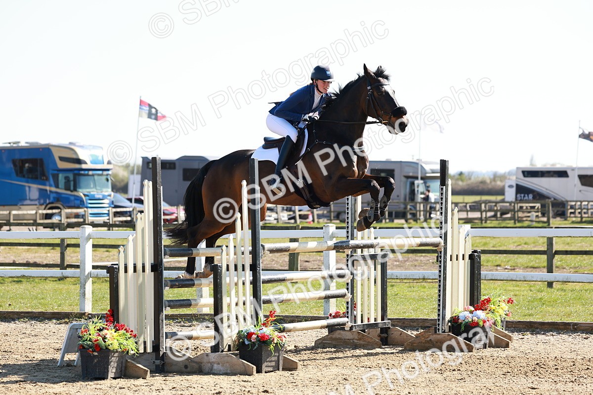 SBM_004892 - Class 18 - Senior Foxhunter - 1.20m