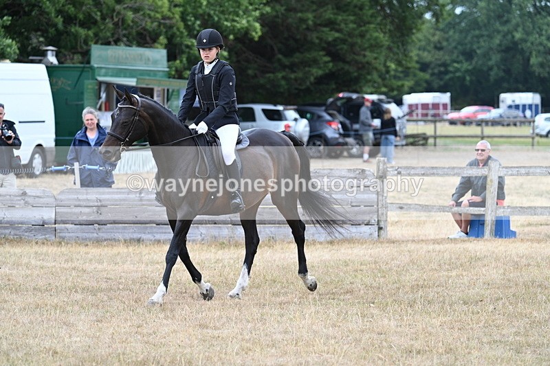 WJ7_1143 - Class 8 Ridden Veterans