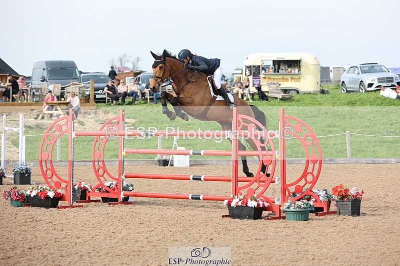 240511A-165633-15111 - Cls 38 National 1.40m Open