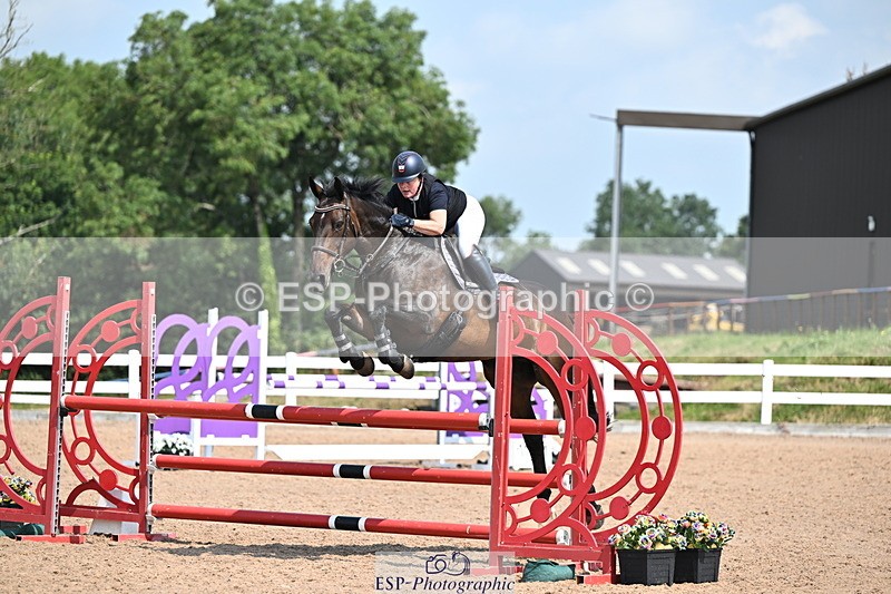 240801A-120312-00641 - Cls 10 1.05m Amateur Qualifier