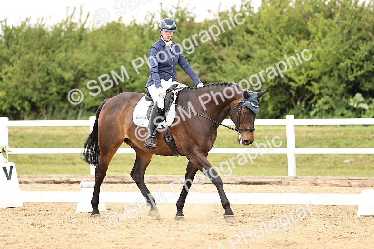 SBM_002932 - Class 2 - Novice 4 - 12.00-13.10