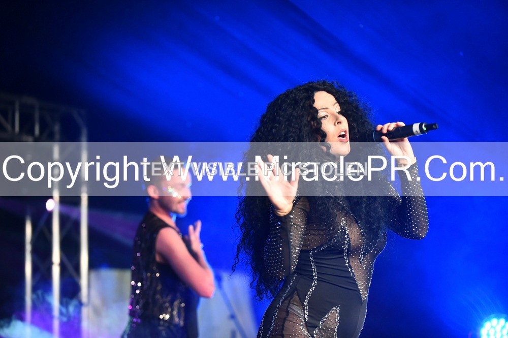 SH4_6841 - The Cher Experience