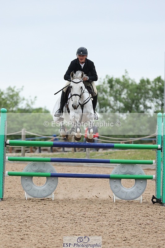 250524-130855-04926 - Cls 15 Snr Fox 1st Rnd