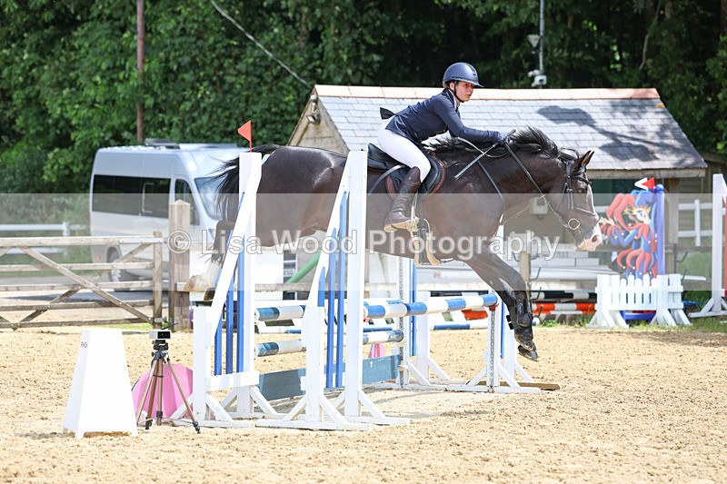 3E7A3129 - Class 4: Senior British Novice/90cm open