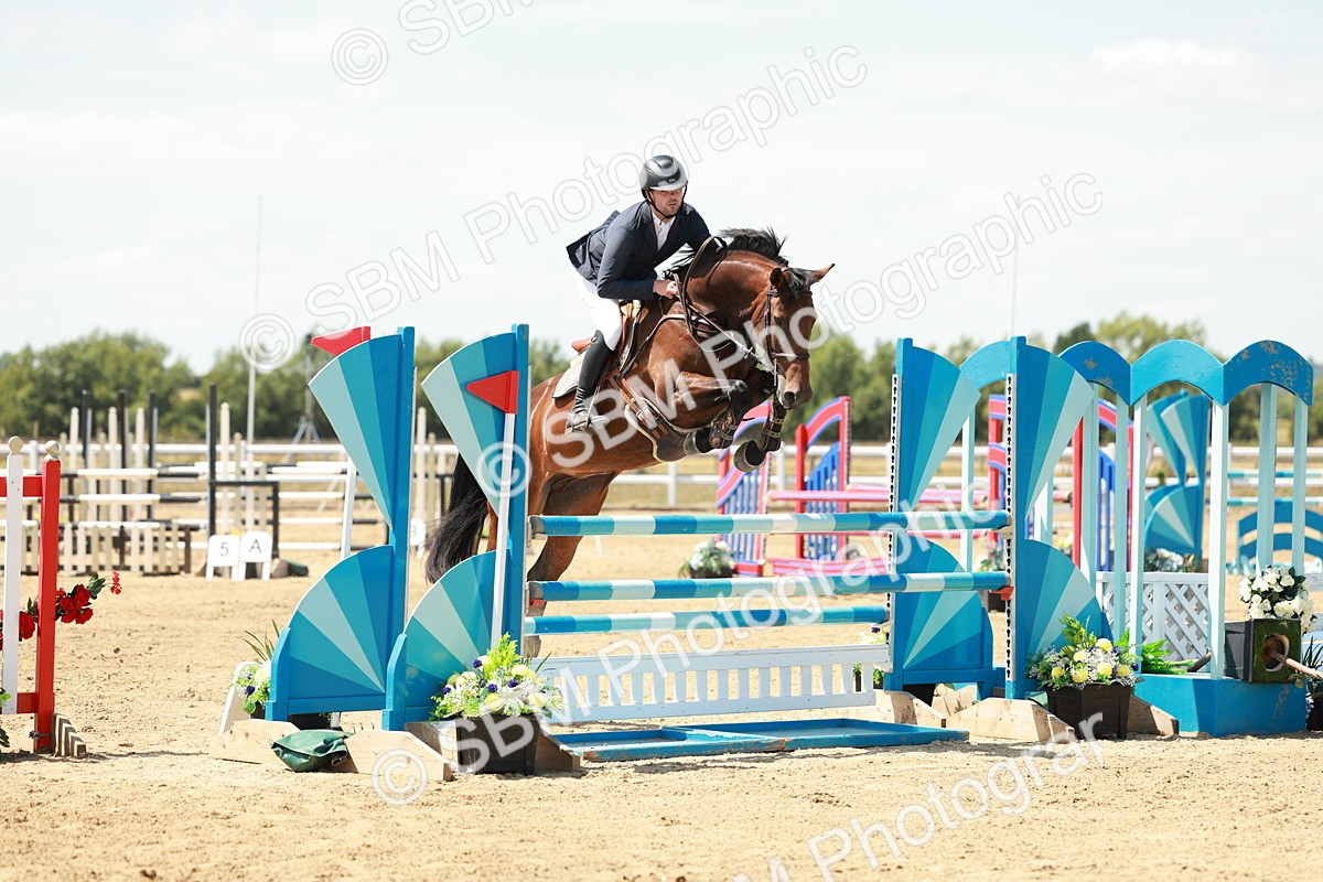 SBM_007493 - Class 3 - Senior Newcomers - 1.10m Open