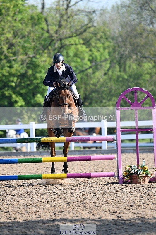 240512A-082009-16822 - Cls 39 British Novice and 90cm Open