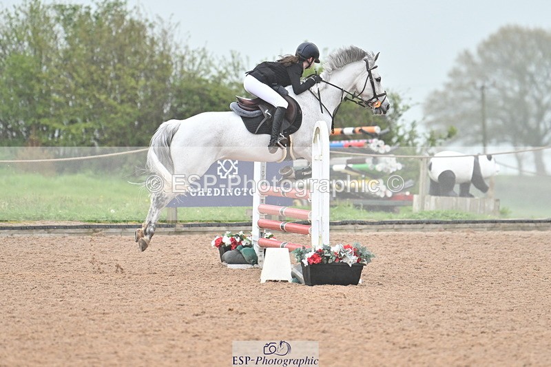 240505A-124615-05175 - Cls 4 Blue Chip Pony Newcomers & 1m Open