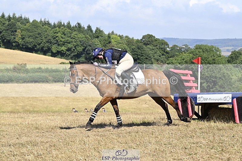 250824A-150003-38888 - 2148-Eva.Kevern-Monivea.Western.Diamond