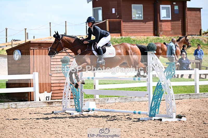 240605A-143407-00751 - Cls 4 Newcomers and 1.10m Open