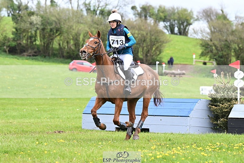 250419-143758-12496 - 713-Helen.Banbury-RED.OCTOBER