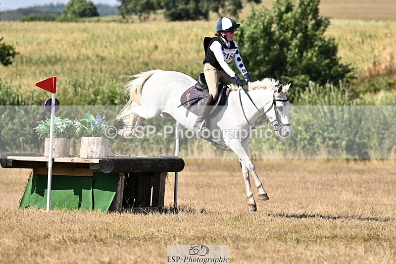 250824A-151027-38695 - 2150-Millie.Peaty-Crabbswood.Zenab