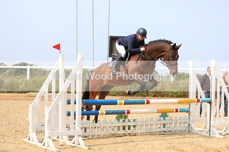 3E7A1640 - Class 4: Senior British Novice/90cm open