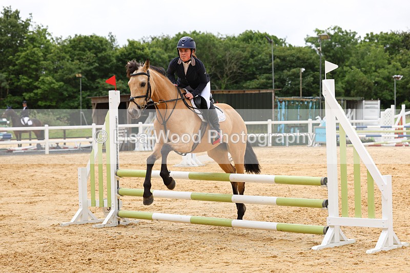 3E7A5066 - Class 9: 80cm Senior